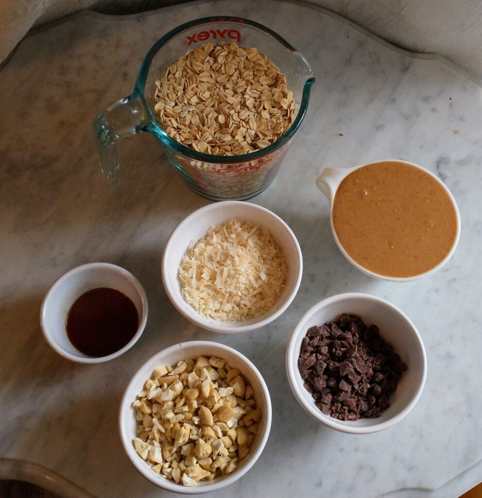 Ingredients for peanut butter chocolate chip granola bars