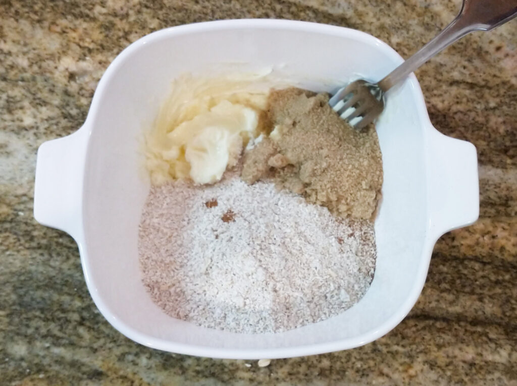 streusel ingredients for mixed berry french toast casserole