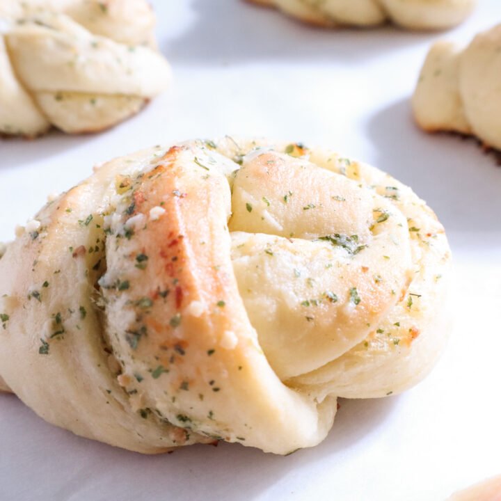 parmesan garlic knots