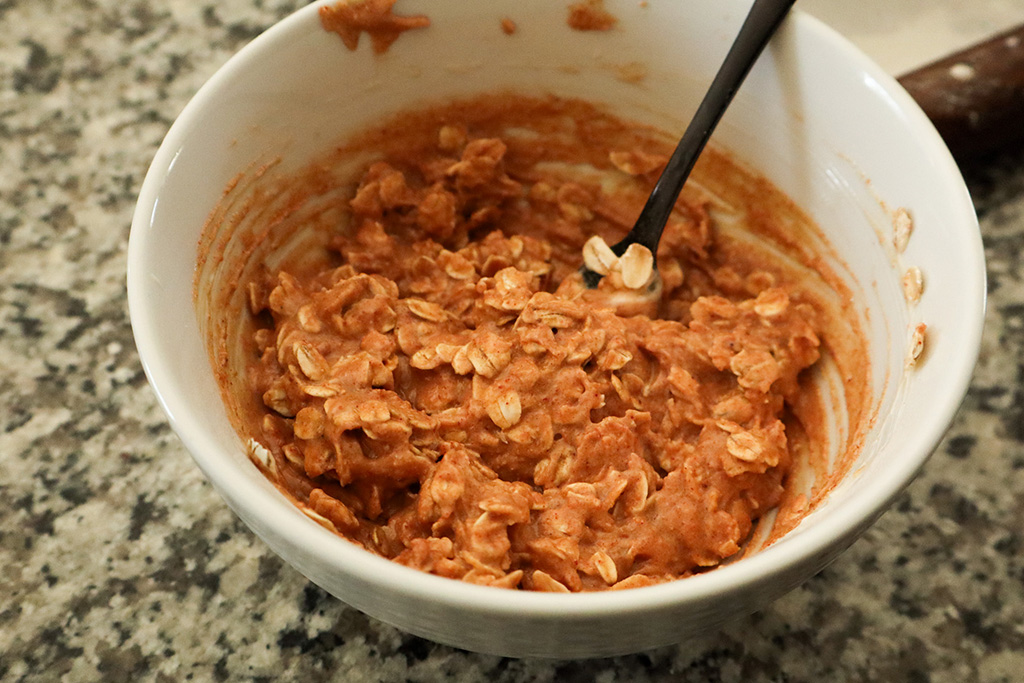 date sugar, butter, and old fashioned oats mixed together in small bowl