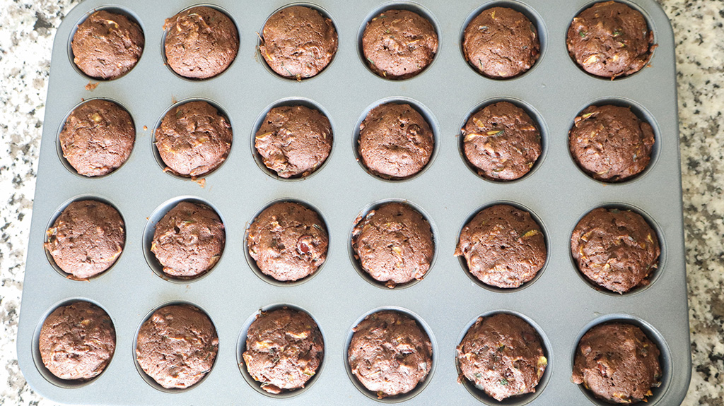 cooked healthy chocolate zucchini muffins